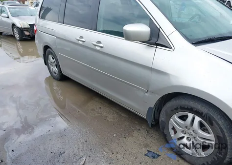 2006 Honda Odyssey Ex-L from USA, damaged, VIN 5FNRL387X6B462741